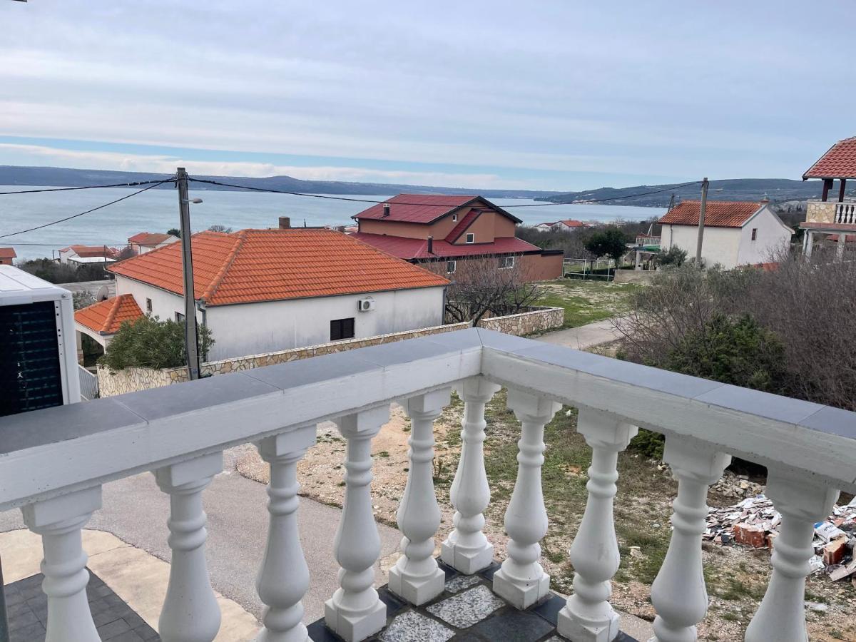 Apartments Frigan Maslenica Eksteriør billede